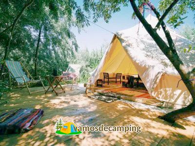 Vacaciones alternativas en Glamping: camping verde y chic